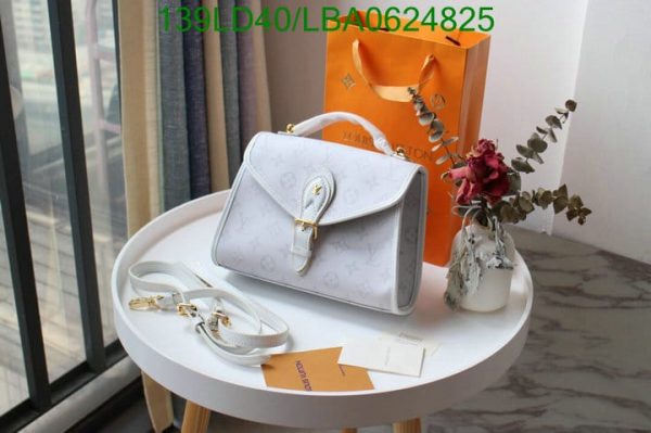 Louis Vuitton 1:1 Mirror Replica Pochette Metis LBA0624825269