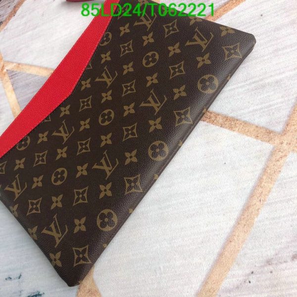 Louis Vuitton 1:1 Mirror Replica Pochette Pallas Clutch Bag T062221702943