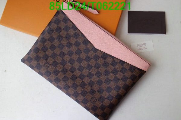 Louis Vuitton 1:1 Mirror Replica Pochette Pallas Clutch Bag T062221702943