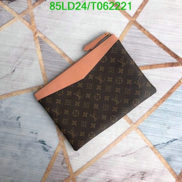 Louis Vuitton 1:1 Mirror Replica Pochette Pallas Clutch Bag T062221702943