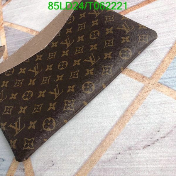 Louis Vuitton 1:1 Mirror Replica Pochette Pallas Clutch Bag T062221702943