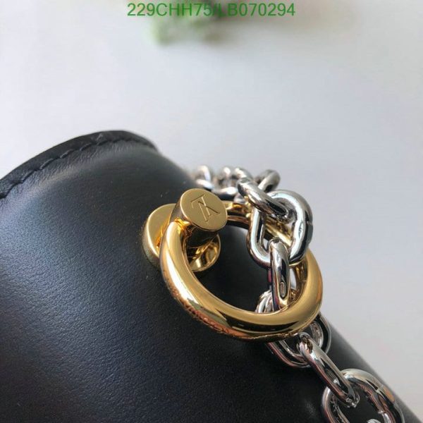 Louis Vuitton 1:1 Mirror Replica Pochette Twist Handbag LB07029412369