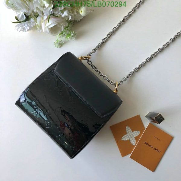 Louis Vuitton 1:1 Mirror Replica Pochette Twist Handbag LB07029412369