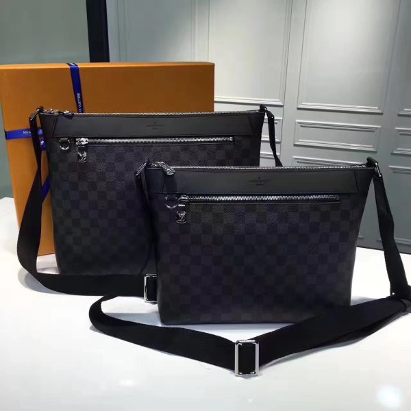 Louis Vuitton 1:1 Mirror Replica Pochette Voyage Damier Graphite MM LB11300942113