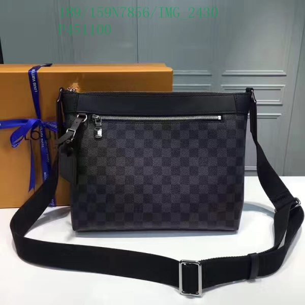 Louis Vuitton 1:1 Mirror Replica Pochette Voyage Damier Graphite MM LB11300942113