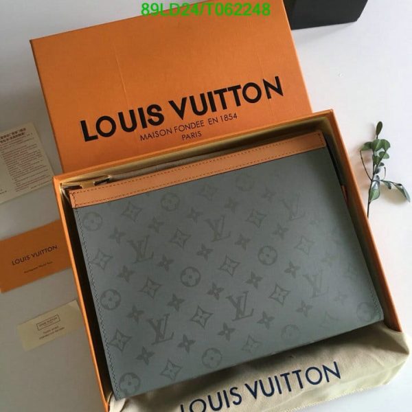 Louis Vuitton 1:1 Mirror Replica Pochette Voyage Pouch T062248364892