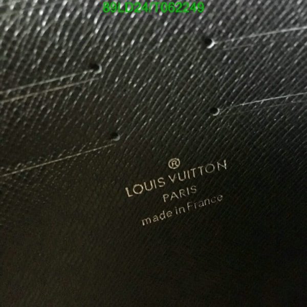 Louis Vuitton 1:1 Mirror Replica Pochette Voyage wallet T062249236489