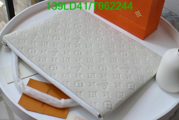 Louis Vuitton 1:1 Mirror Replica Pochette business clutch bag T062244521647