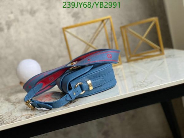 Louis Vuitton 1:1 Mirror Replica Pont 9 Soft PM Bag YB29911245896