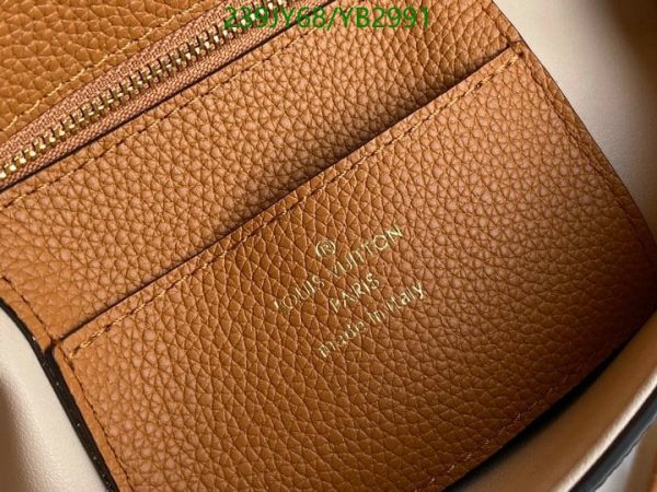 Louis Vuitton 1:1 Mirror Replica Pont 9 Soft PM Bag YB29911245896