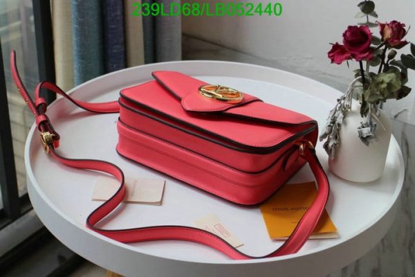 Louis Vuitton 1:1 Mirror Replica Pont Bag LB05244028964