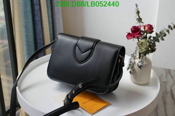 Louis Vuitton 1:1 Mirror Replica Pont Bag LB05244028964