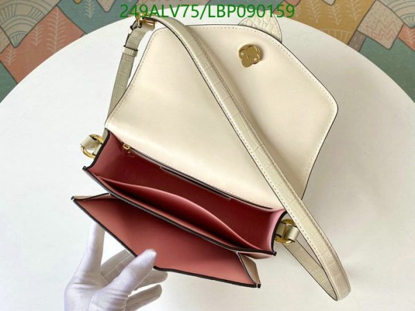 Louis Vuitton 1:1 Mirror Replica Pont Leather Handbag LBP0901592365