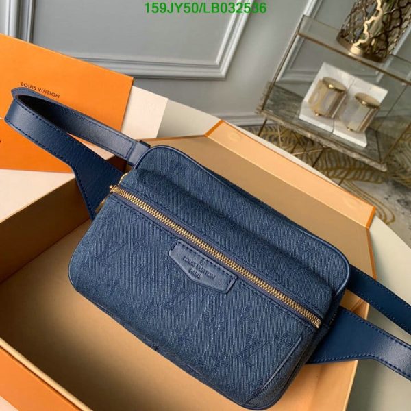 Louis Vuitton 1:1 Mirror Replica Pre-owned Outdoor Leather Handbag In Navy LB03253676540