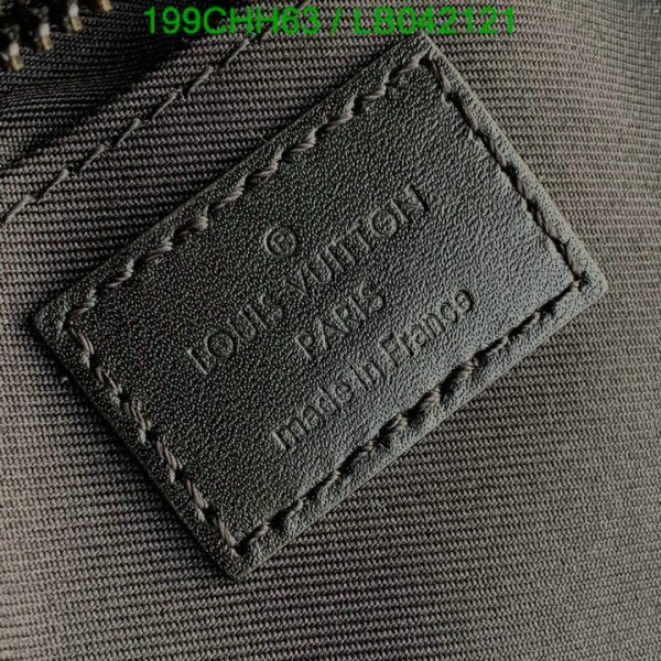 Louis Vuitton 1:1 Mirror Replica  Puffy Lambskin Coussin PM Black Hardware LB04212141234