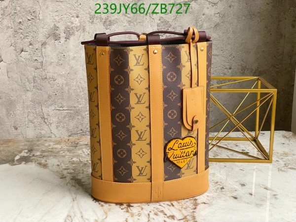 Louis Vuitton 1:1 Mirror Replica Randonee Messenger ZB72731264378