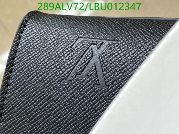 Louis Vuitton 1:1 Mirror Replica Robusto Briefcase LBU0123472392