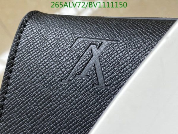 Louis Vuitton 1:1 Mirror Replica Robusto Briefcase  LBV1111150315