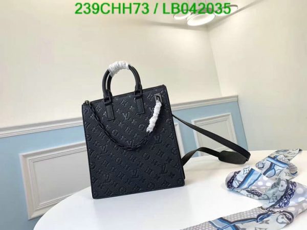 Louis Vuitton 1:1 Mirror Replica Sac Plat Messenger Taurillon Monogram Leather LB04203551234