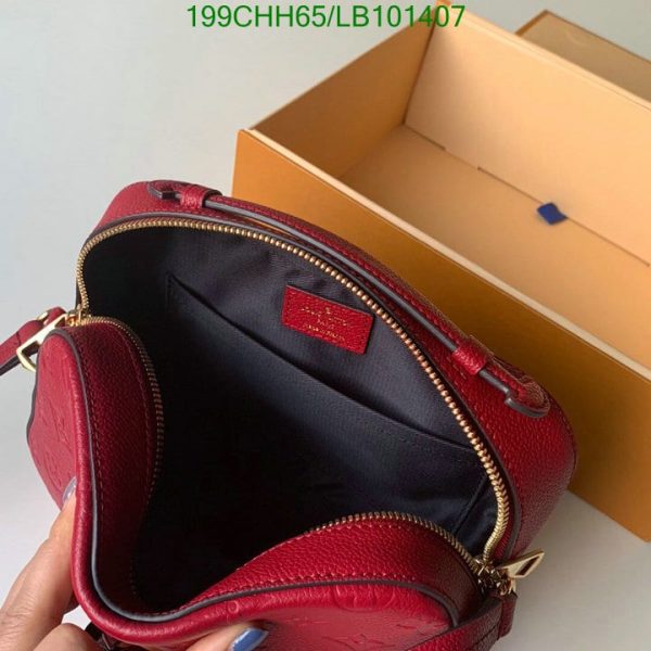 Louis Vuitton 1:1 Mirror Replica Saintonge Handbag LB10140726357