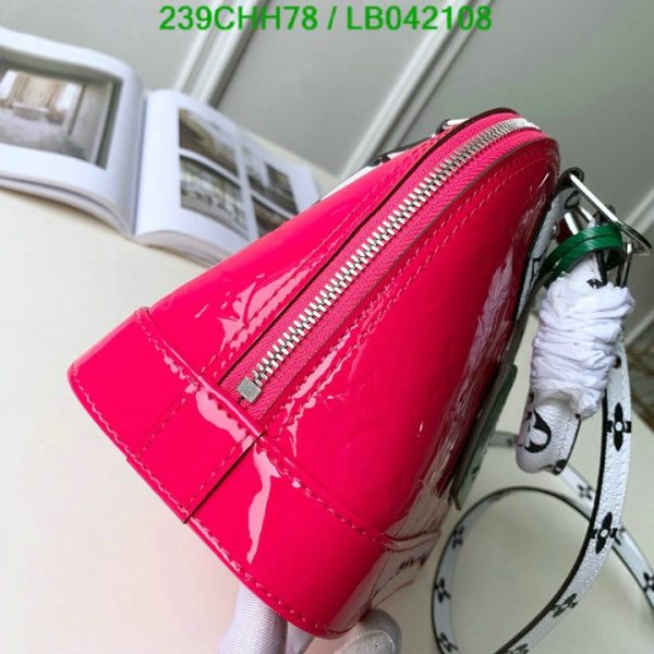 Louis Vuitton 1:1 Mirror Replica Shoulder Bag LB04210819123