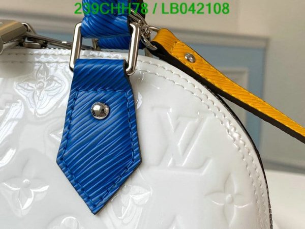 Louis Vuitton 1:1 Mirror Replica Shoulder Bag LB04210819123