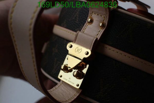 Louis Vuitton 1:1 Mirror Replica Shoulder Bag LBA0624836193