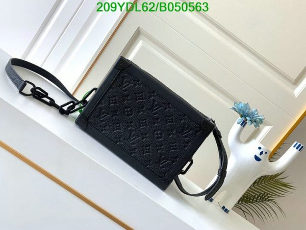 Louis Vuitton 1:1 Mirror Replica Soft Trunk B050563784103