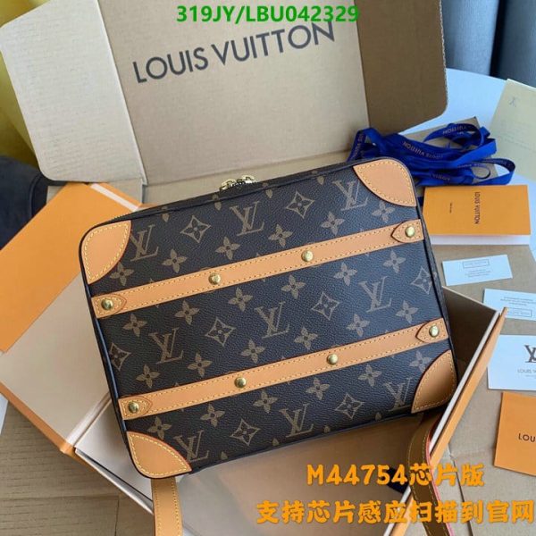 Louis Vuitton 1:1 Mirror Replica Soft Trunk Messenger Bag Monogram Canvas MM LBU0423291031