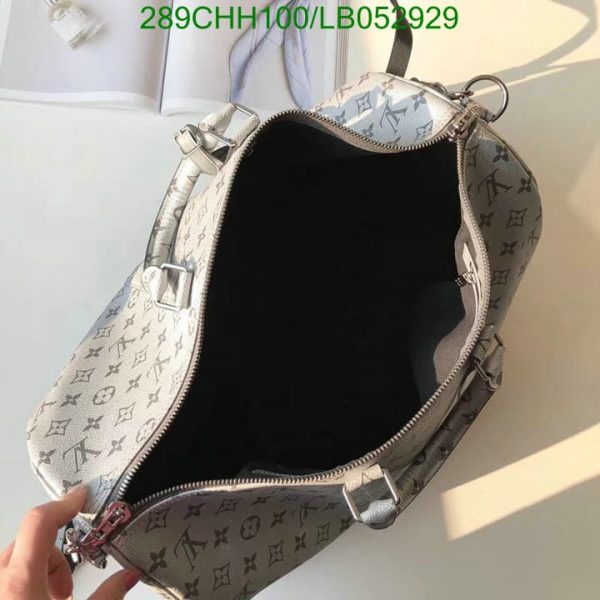 Louis Vuitton 1:1 Mirror Replica Taiga Outdoor Bandouliere Keepall Bag LB05292912589