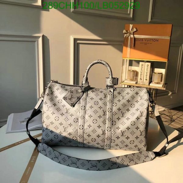 Louis Vuitton 1:1 Mirror Replica Taiga Outdoor Bandouliere Keepall Bag LB05292912589