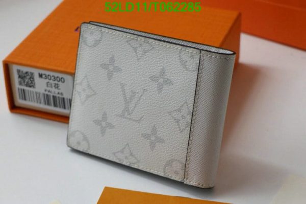 Louis Vuitton 1:1 Mirror Replica Taigarama Wallet T062285576825