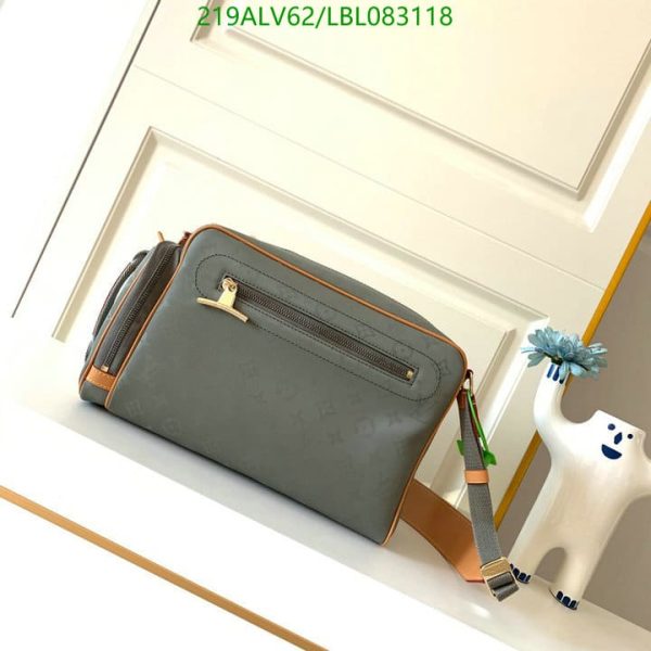 Louis Vuitton 1:1 Mirror Replica Titanium Monogram Camera Bag LBL0831182635