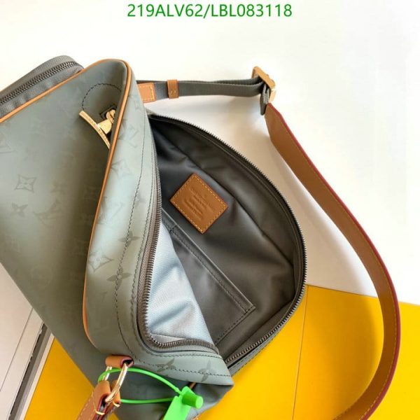 Louis Vuitton 1:1 Mirror Replica Titanium Monogram Camera Bag LBL0831182635