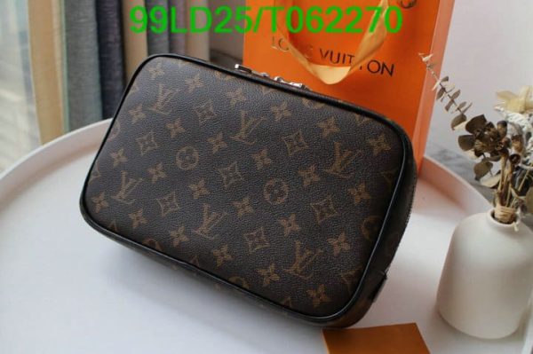 Louis Vuitton 1:1 Mirror Replica Toiletry Pouch Damier Graphite GM T062270672049