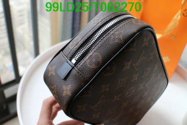 Louis Vuitton 1:1 Mirror Replica Toiletry Pouch Damier Graphite GM T062270672049