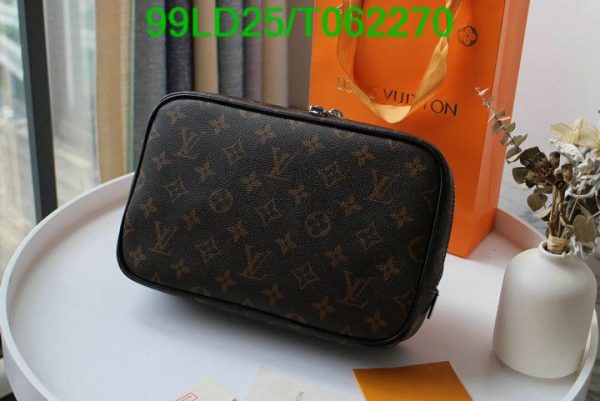 Louis Vuitton 1:1 Mirror Replica Toiletry Pouch Damier Graphite GM T062270672049