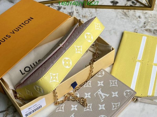 Louis Vuitton 1:1 Mirror Replica Tourterelle Empreinte Pochette Felicie YT46273125673