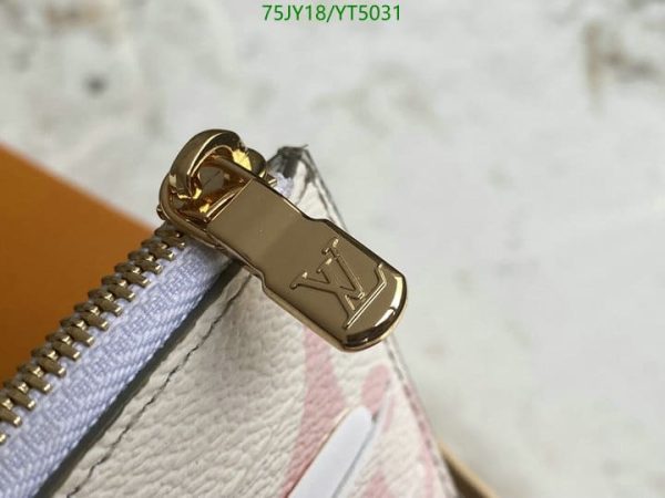 Louis Vuitton 1:1 Mirror Replica Tourterelle Empreinte Pochette Felicie YT50317324560