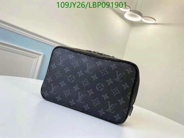 Louis Vuitton 1:1 Mirror Replica Trousse de Toilette Clutche LBP0919017510