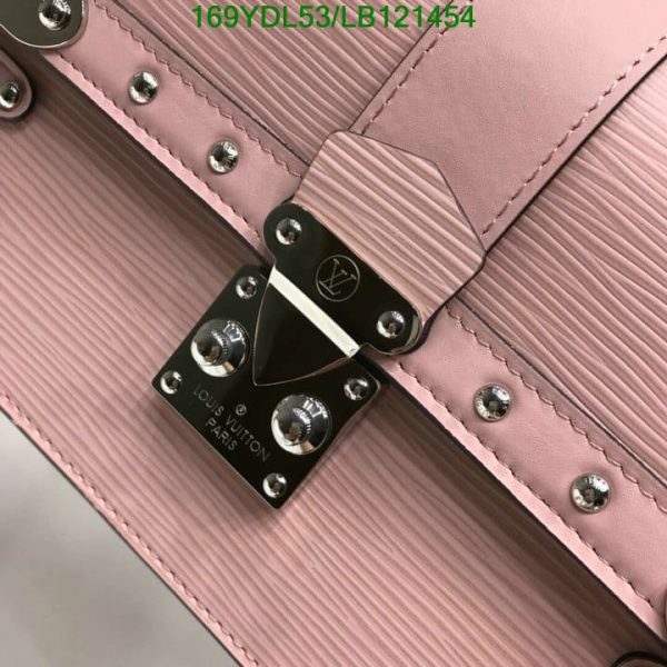 Louis Vuitton 1:1 Mirror Replica Trunk Chain Wallet LB12145456397