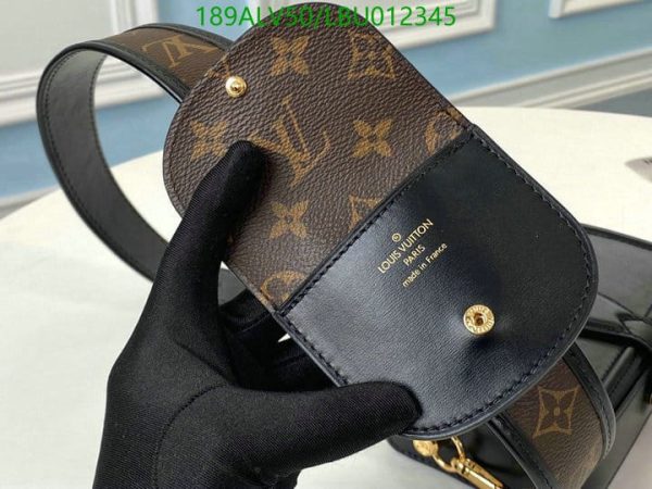 Louis Vuitton 1:1 Mirror Replica Turnlock Tab Messenger Bag LBU0123452658