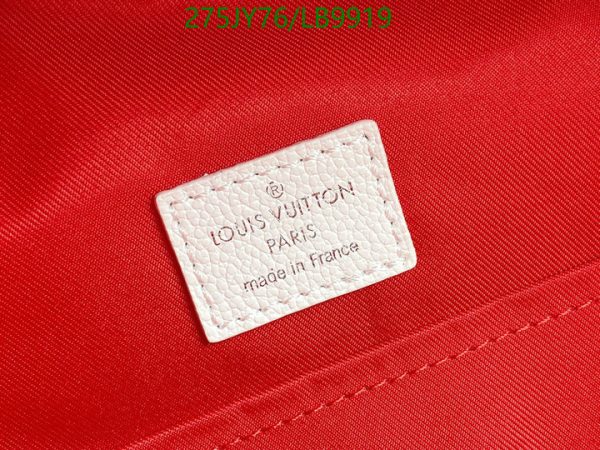 Louis Vuitton 1:1 Mirror Replica Unisex Chain Logo Backpack LB99191458963