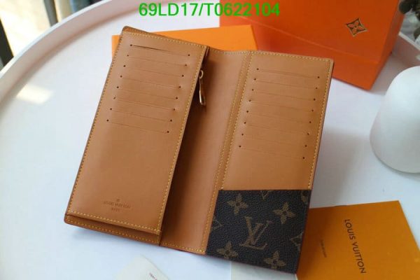 Louis Vuitton 1:1 Mirror Replica Vintage Checkbook Wallet T062210456328