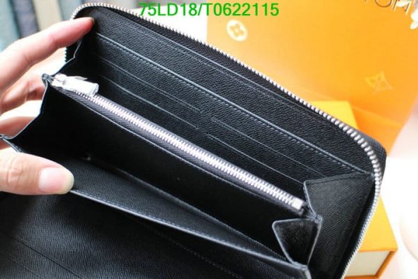 Louis Vuitton 1:1 Mirror Replica Zippy Vertical Wallet T062211580345