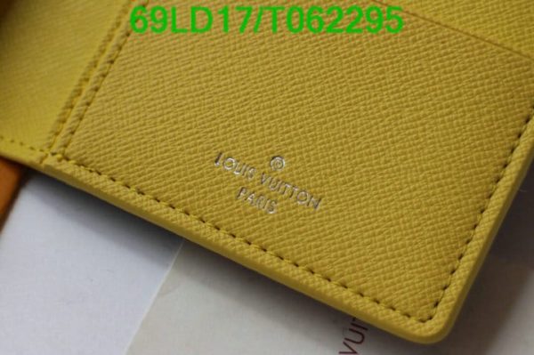 Louis Vuitton 1:1 Mirror Replica Zippy Vertical Wallet T062295572136