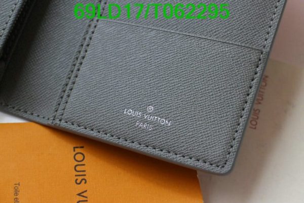 Louis Vuitton 1:1 Mirror Replica Zippy Vertical Wallet T062295572136