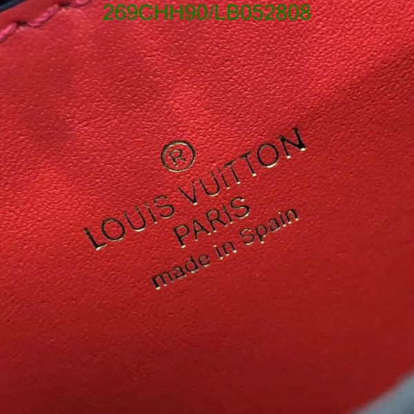 Louis Vuitton 1:1 Mirror Replica expands French manufacturing LB05280820453