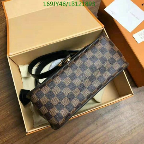 Louis Vuitton 1:1 Mirror Replica  hand bag Papillon GM with mini pouch LB12189312345