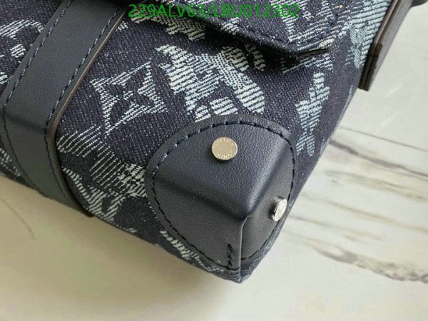 Louis Vuitton 1:1 Mirror Replica hard bag  LBU0123022164